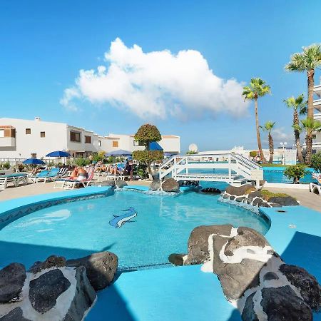 03 Club Atlantis Tenerife Costa Adeje  Exterior photo